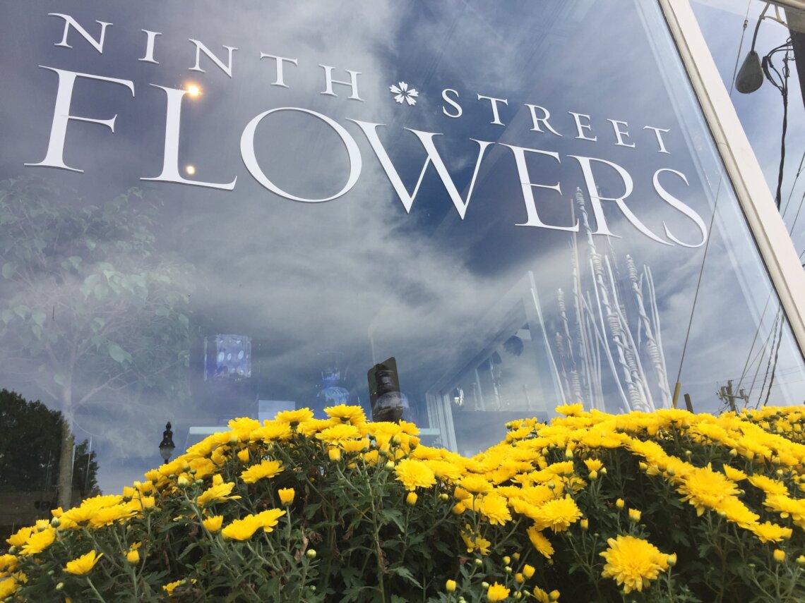 Elegance on Every Table: Ninth Street Flowers' Gift of Beauty